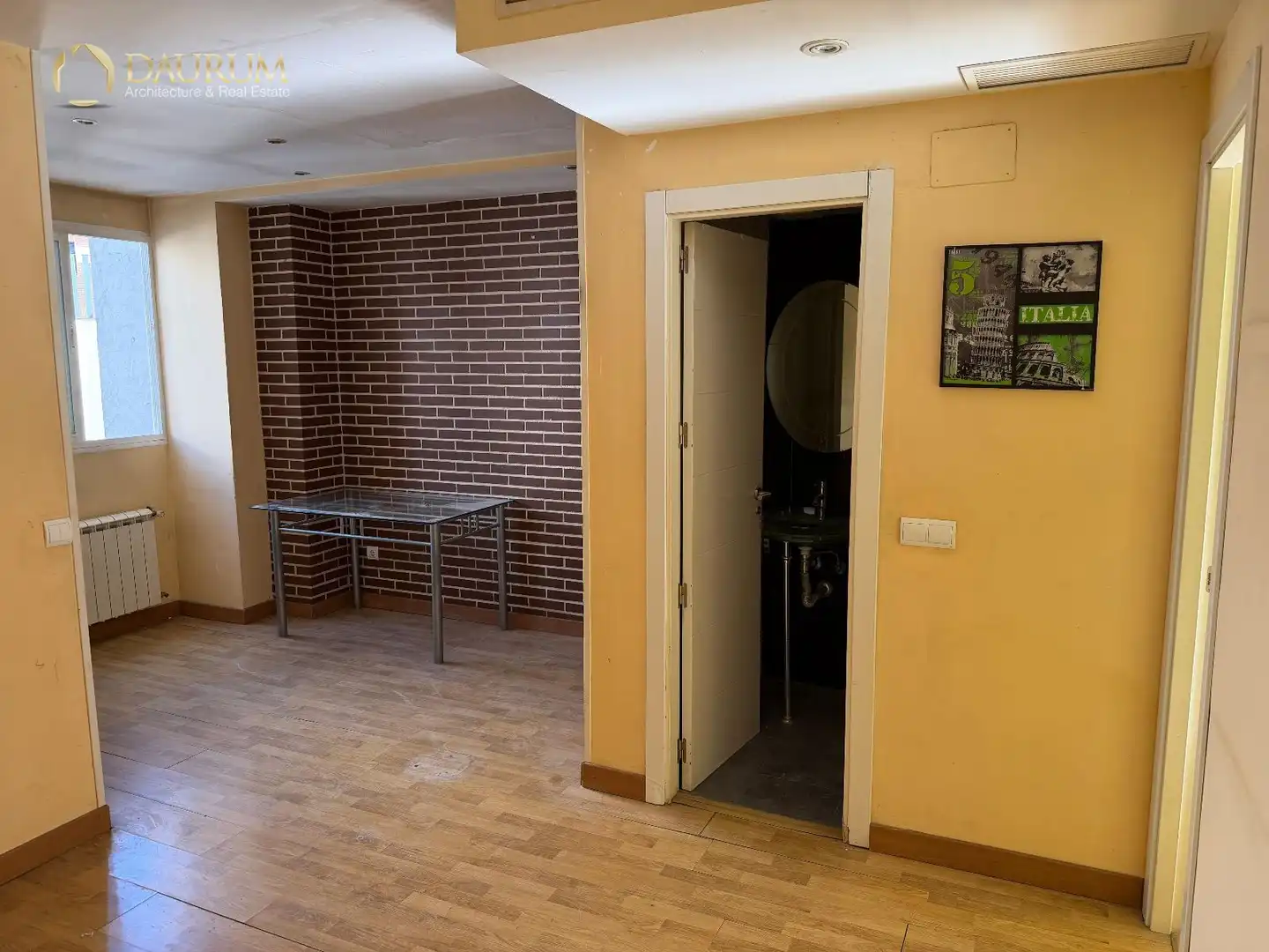 Flat for sale in Madrid  with Air Conditioner, Heating and Storage room