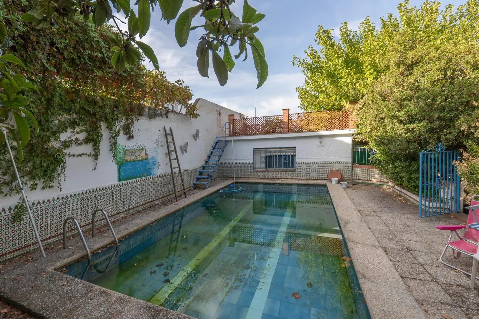 Piscina de Casa o chalet en venta en La Zubia con Calefacción, Jardín privado y Terraza