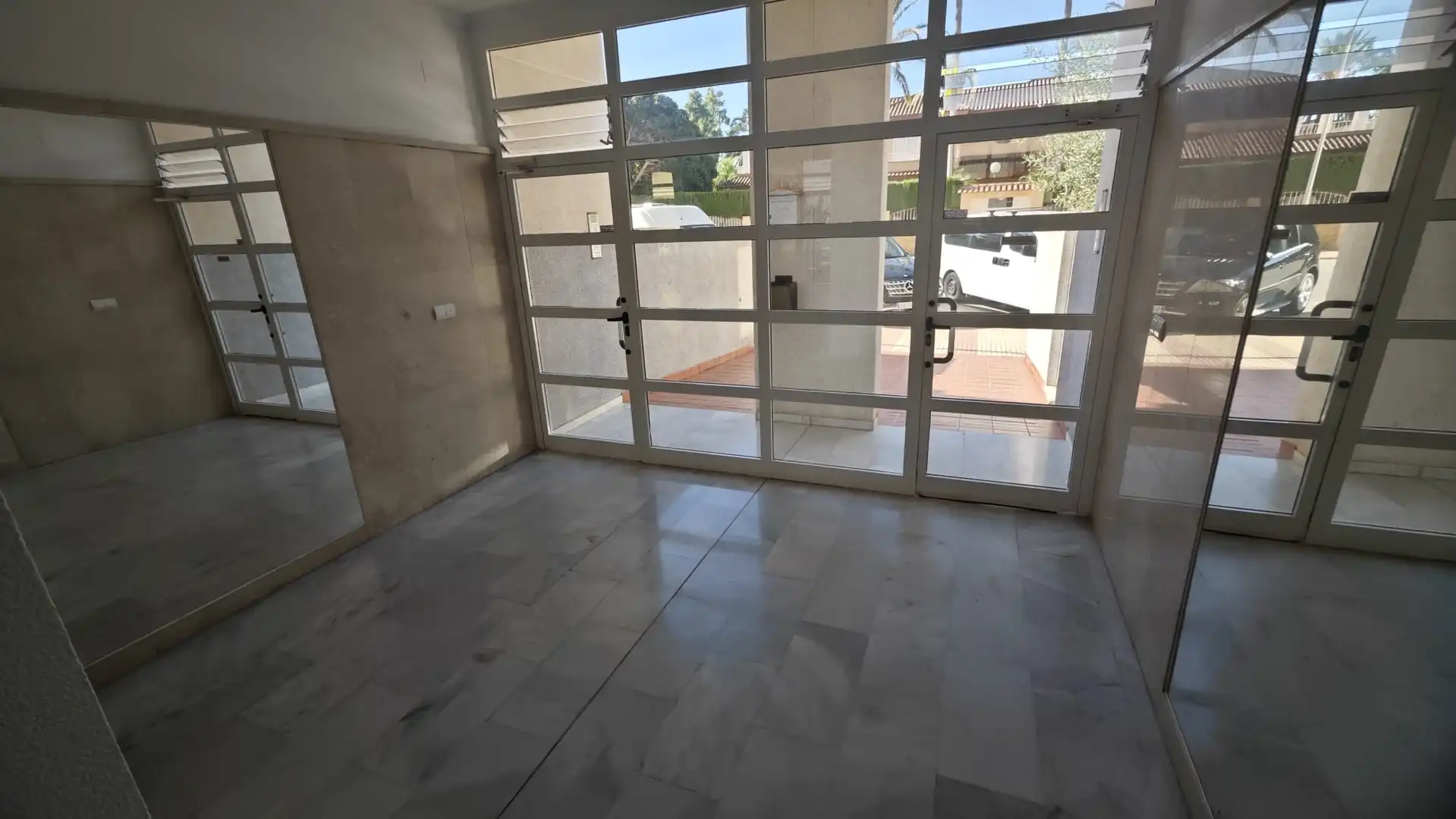 Apartamento en venta en Daimús con Terraza, Piscina y Amueblado