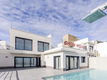 Villa avec piscine à vendre à San Miguel de Salinas