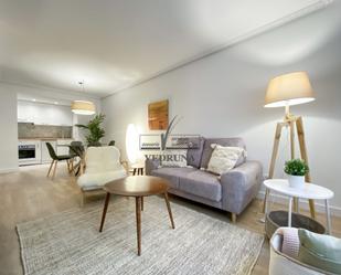 Sala d'estar de Apartament en venda en  Zaragoza Capital amb Aire condicionat, Calefacció i Parquet