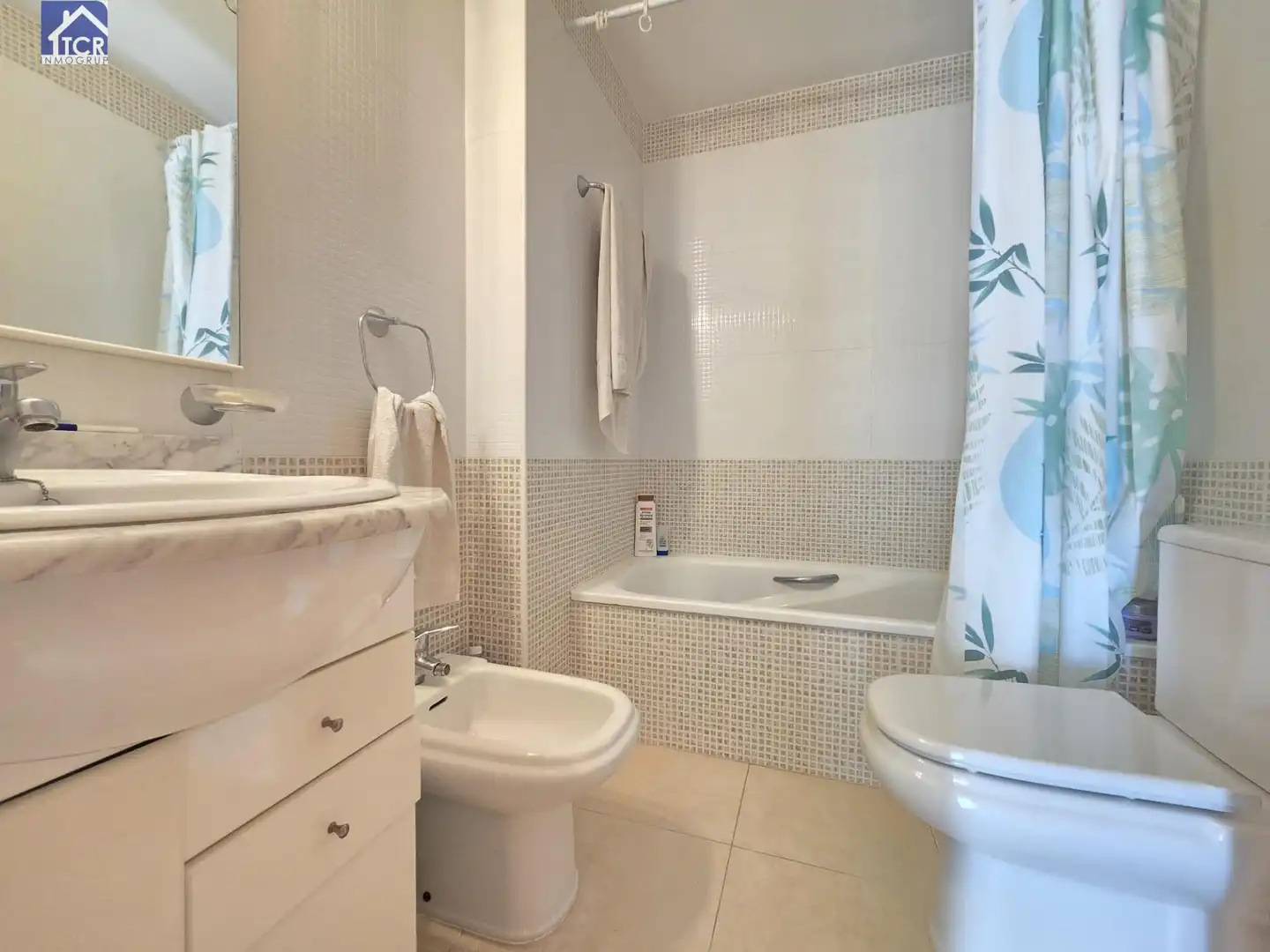 Badezimmer von Wohnung zum Verkauf in Camarles mit Klimaanlage, Balkon und Gemeinschaftspool