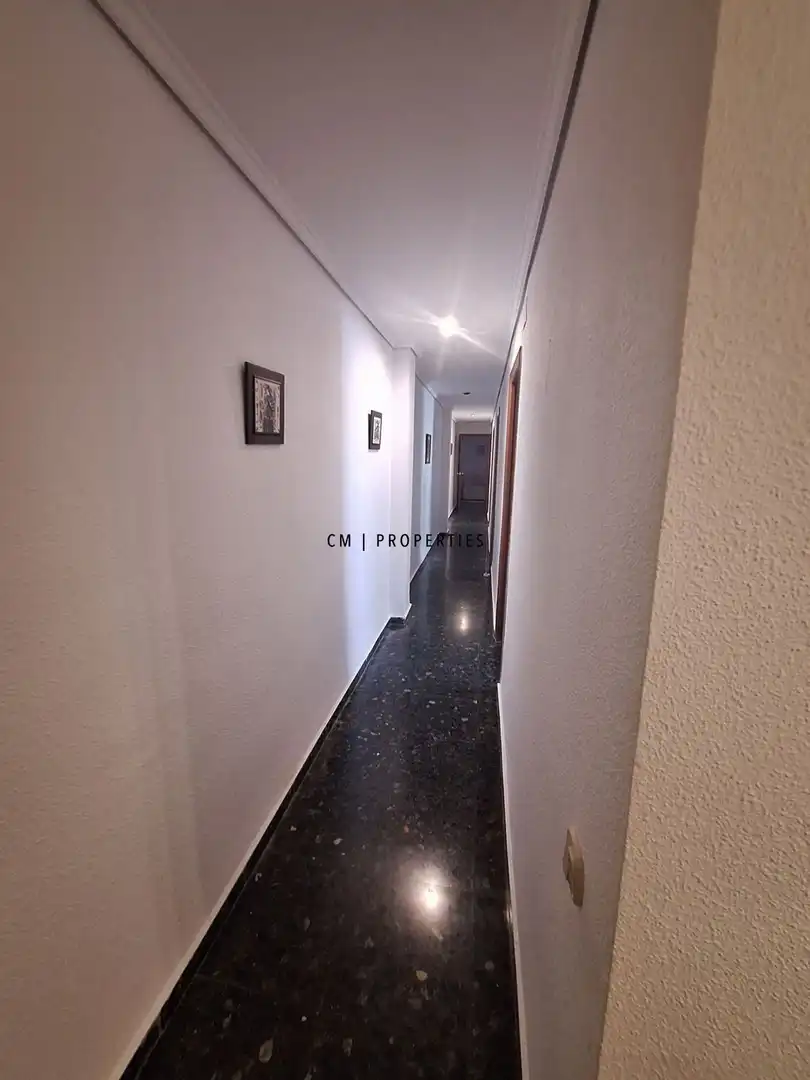 Wohnung zur Miete in Moncada mit Klimaanlage, Heizung und Terrasse