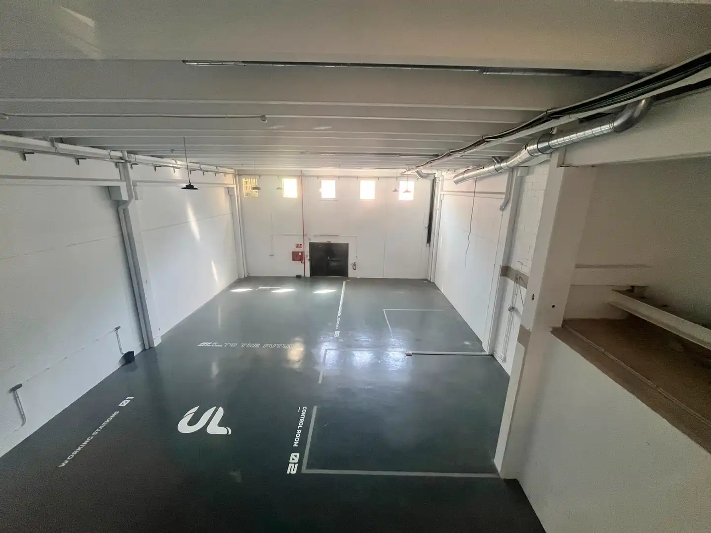 Nau industrial de lloguer en Barcelona amb Calefacció i Alarma