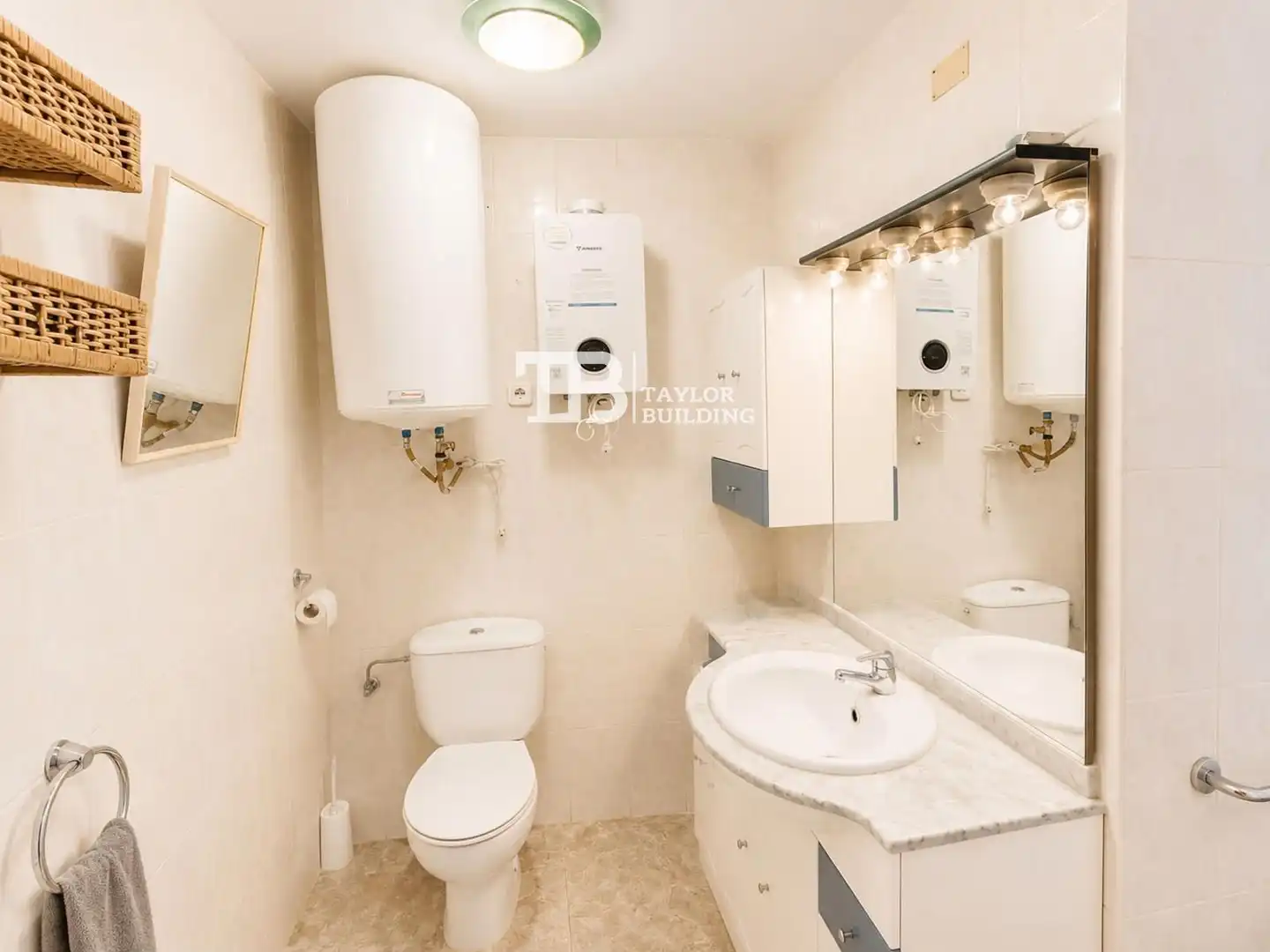 Baño de Piso en venta en  Palma de Mallorca con Terraza