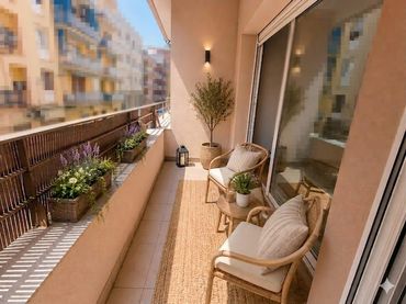 Flat with balcony for sale in Eixample