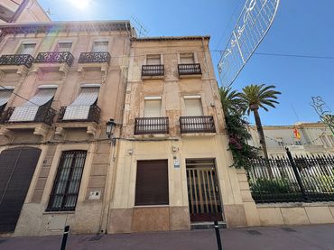 Terraced house for sale in Novelda