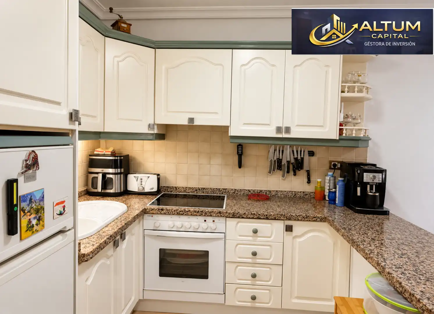 Kitchen of Flat for sale in Cabo Blanco