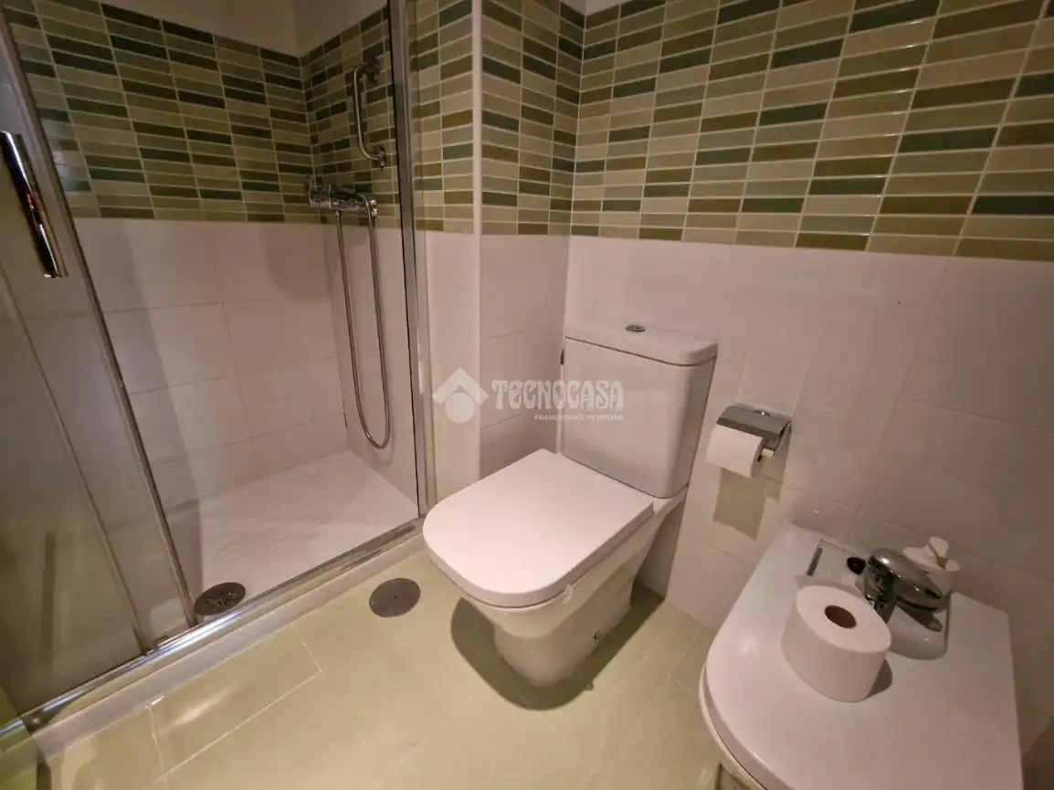 Bathroom of Flat for rent in Alcorcón  with Heating, Furnished and Community pool
