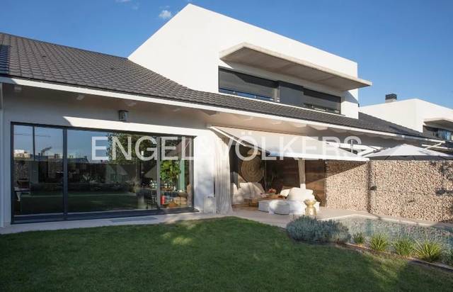 Casa adosada en Alquiler en El Pastel