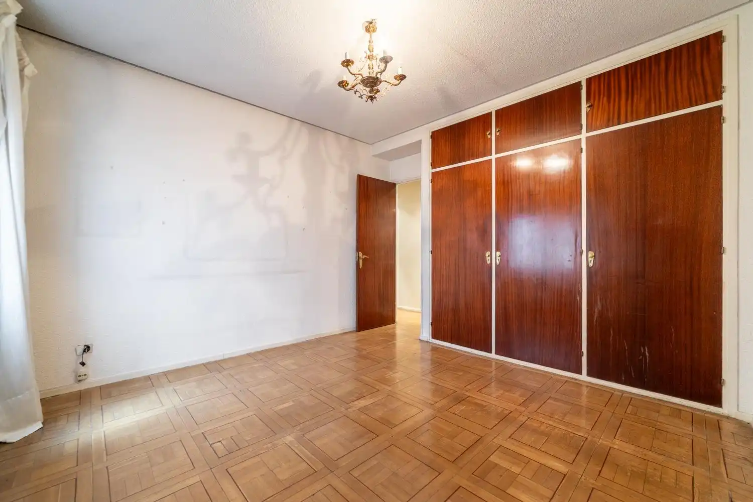 Dormitori de Pis en venda en Madrid amb Calefacció i Parquet