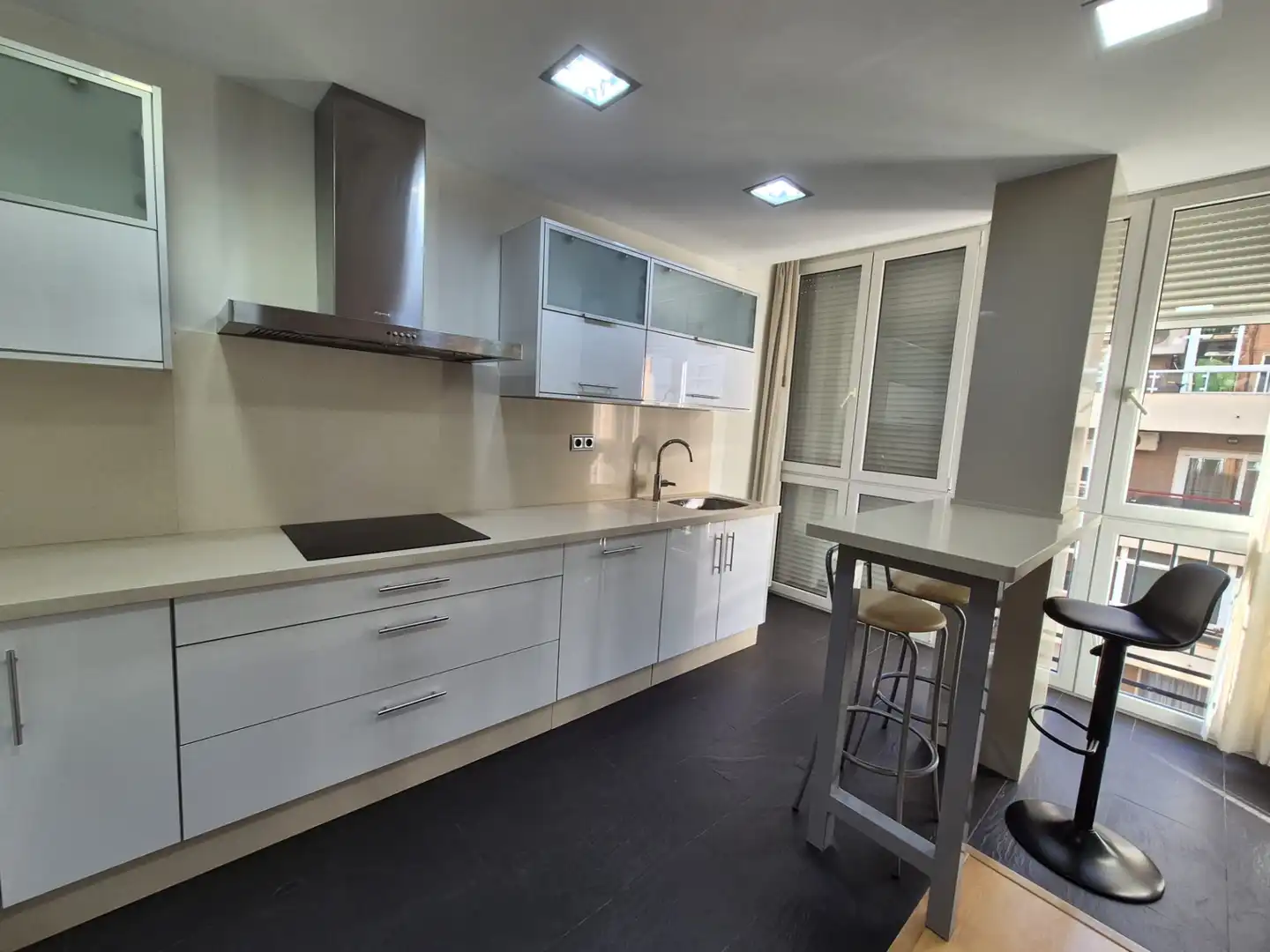 Küche von Wohnung zur Miete in Cartagena mit Klimaanlage, Heizung und Parkett