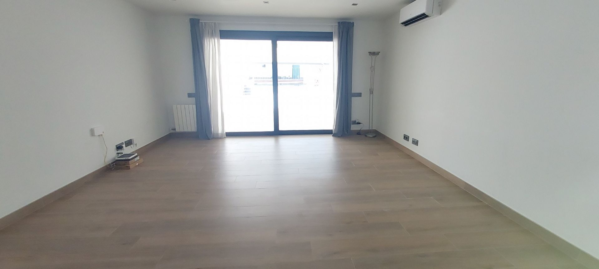 Living room of Single-family semi-detached to rent in Terrassa  with Heating and Terrace