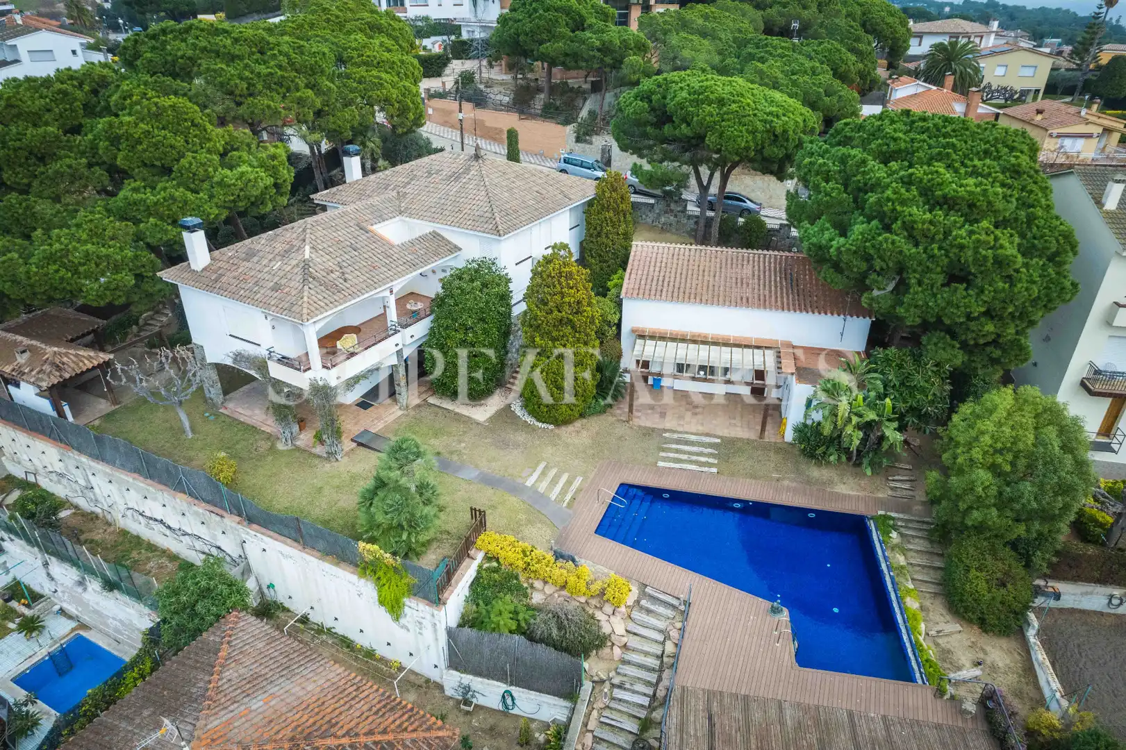 Vista exterior de Casa o chalet en venta en Canet de Mar con Aire acondicionado, Calefacción y Jardín privado