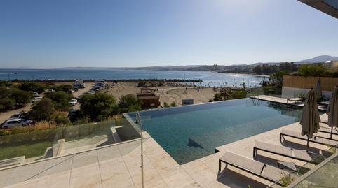 Foto 3 de Apartament en venda a Puerto de Estepona, Málaga