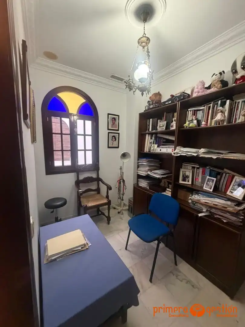Casa o xalet en venda en Lora del Río amb Aire condicionat i Calefacció
