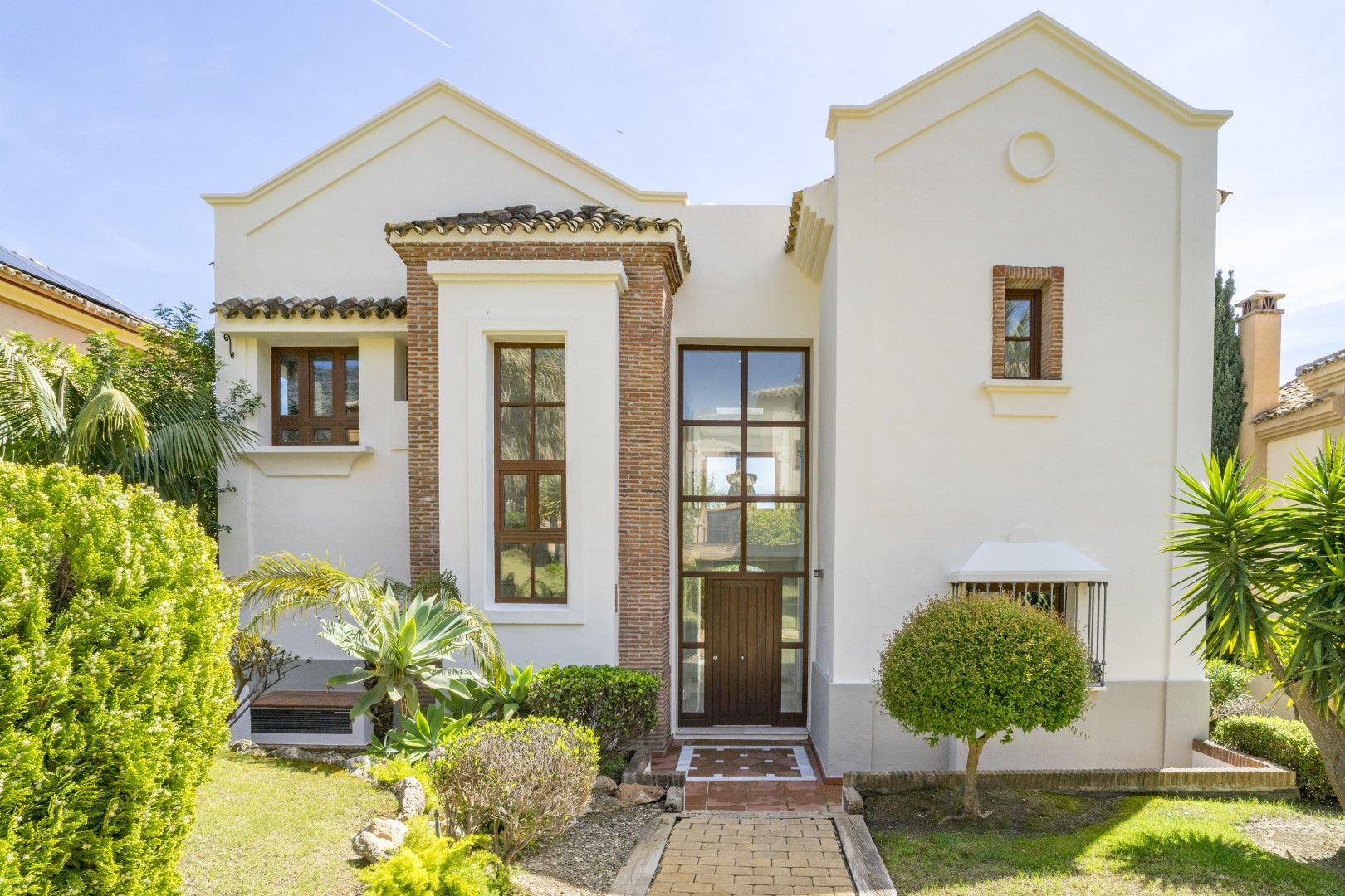 Exterior view of House or chalet for sale in Marbella  with Private garden, Terrace and Swimming Pool