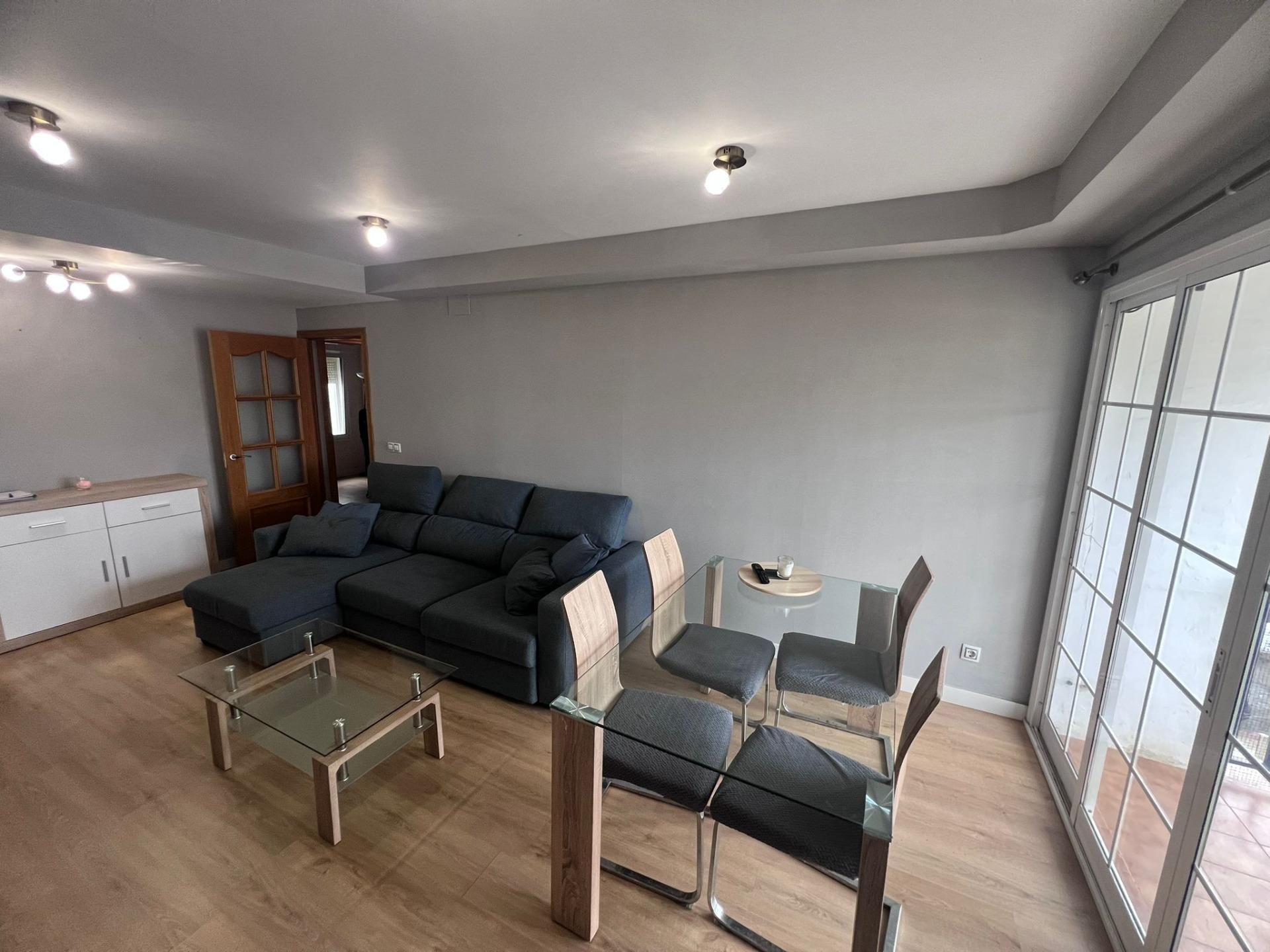 Living room of Flat for sale in Alcalá de Guadaira  with Air Conditioner, Terrace and Balcony