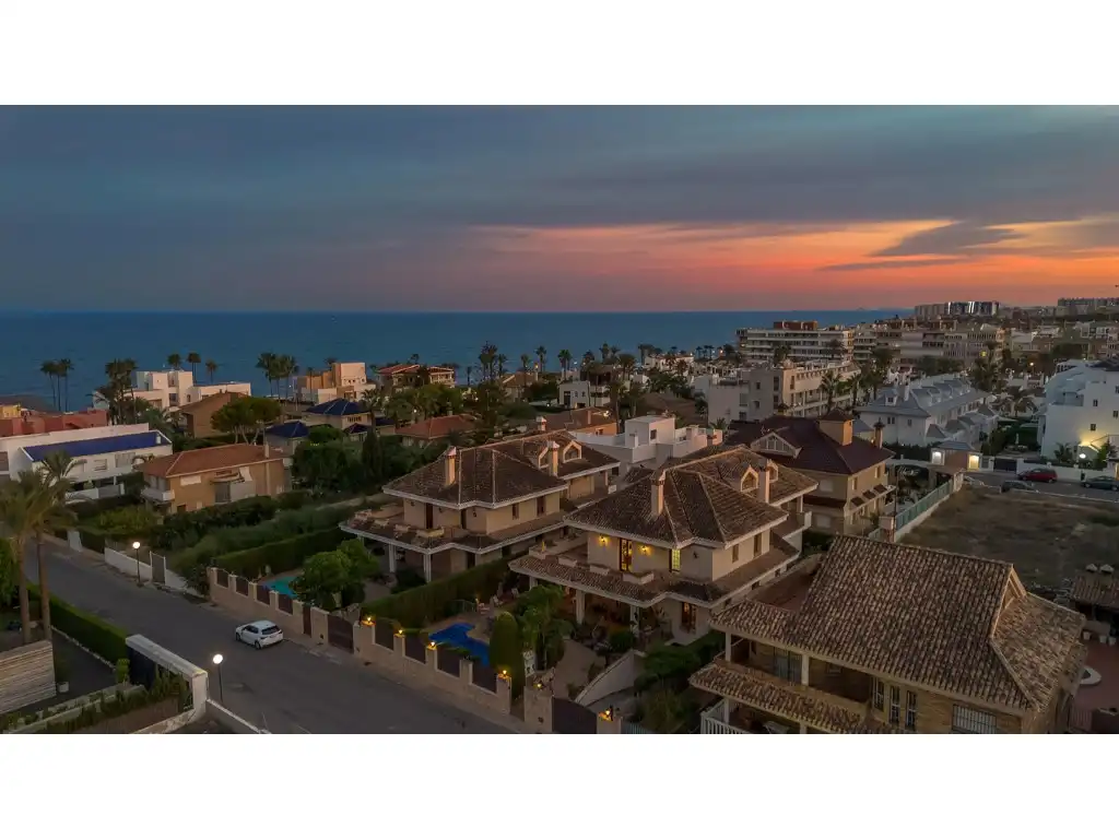 Maison avec piscine à vendre à Calle Mar Negro, imagen 7