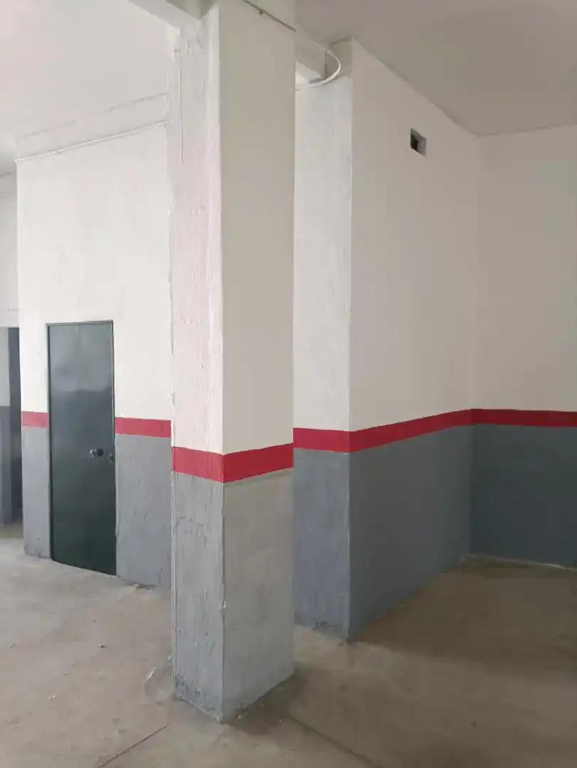 Casa adosada en venda en Lora del Río amb Aire condicionat, Moblat i Forn