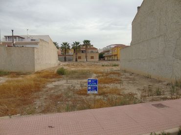 Terreny residencial en venda a Lorquí