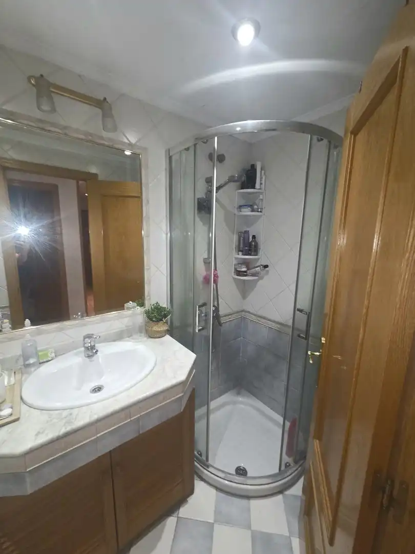 Baño de Piso en venta en Móstoles con Calefacción, Parquet y Terraza