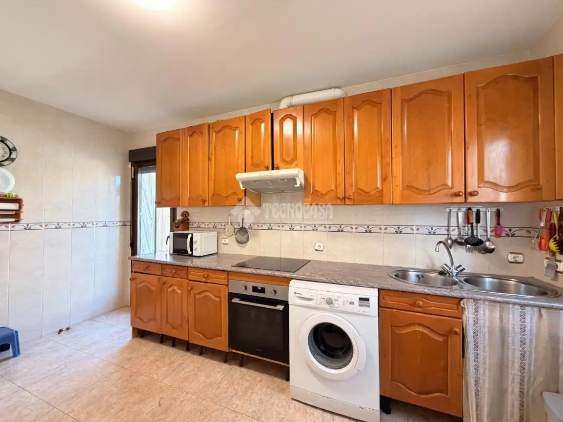 Cocina de Casa adosada en venta en Segovia con Calefacción