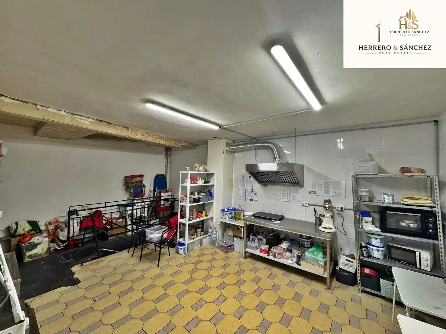 Local comercial en venta en Avenida CONDES DE SOTO AMENO, imagen 15