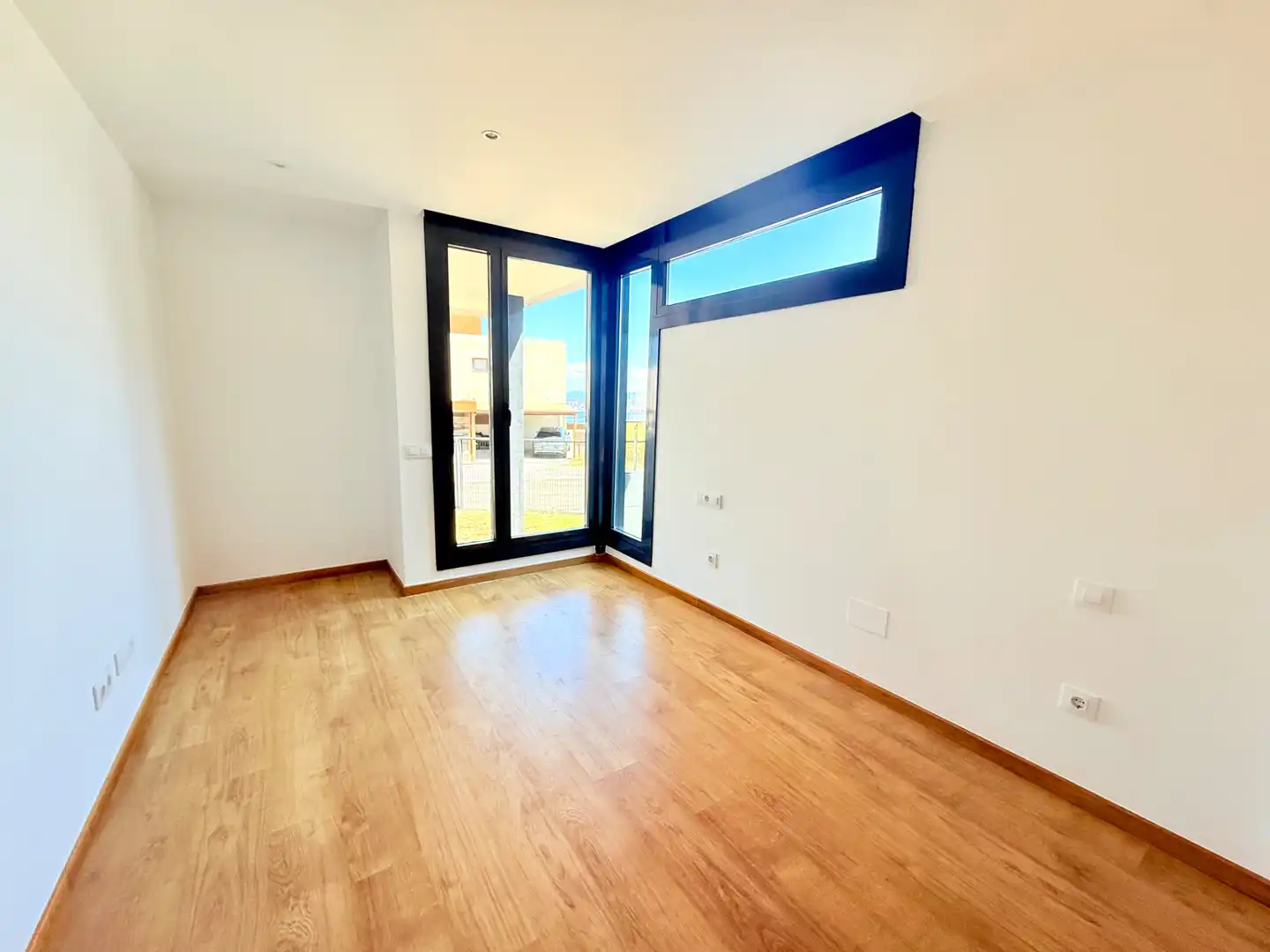 Schlafzimmer von Wohnung zum Verkauf in Baiona mit Parkett, Terrasse und Abstellraum