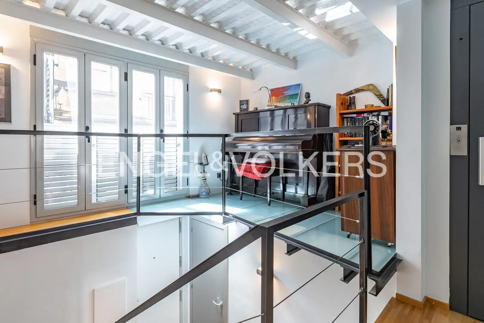 Vista exterior de Casa adosada en venta en Barcelona con Aire acondicionado, Calefacción y Parquet