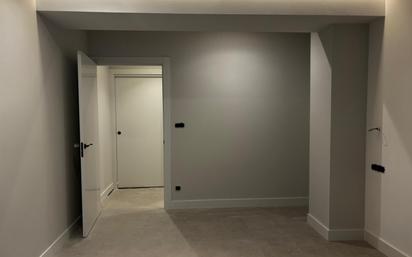 Flat for sale in Basauri   with Heating