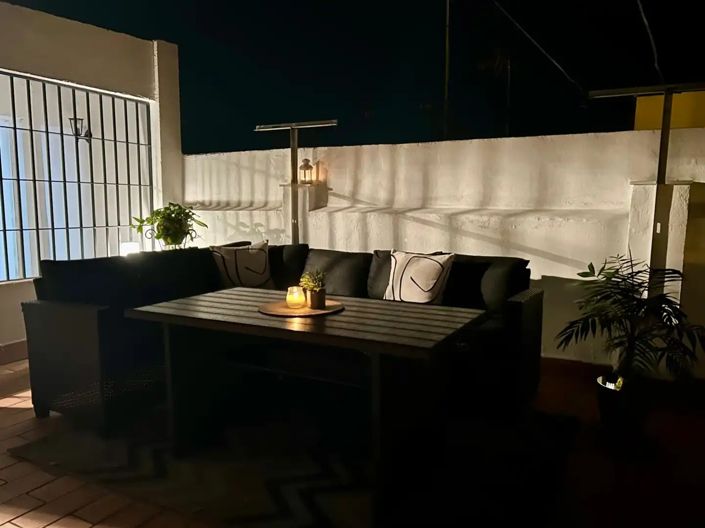Terrace of Houses for sale in Sevilla  with Air Conditioner and Balcony