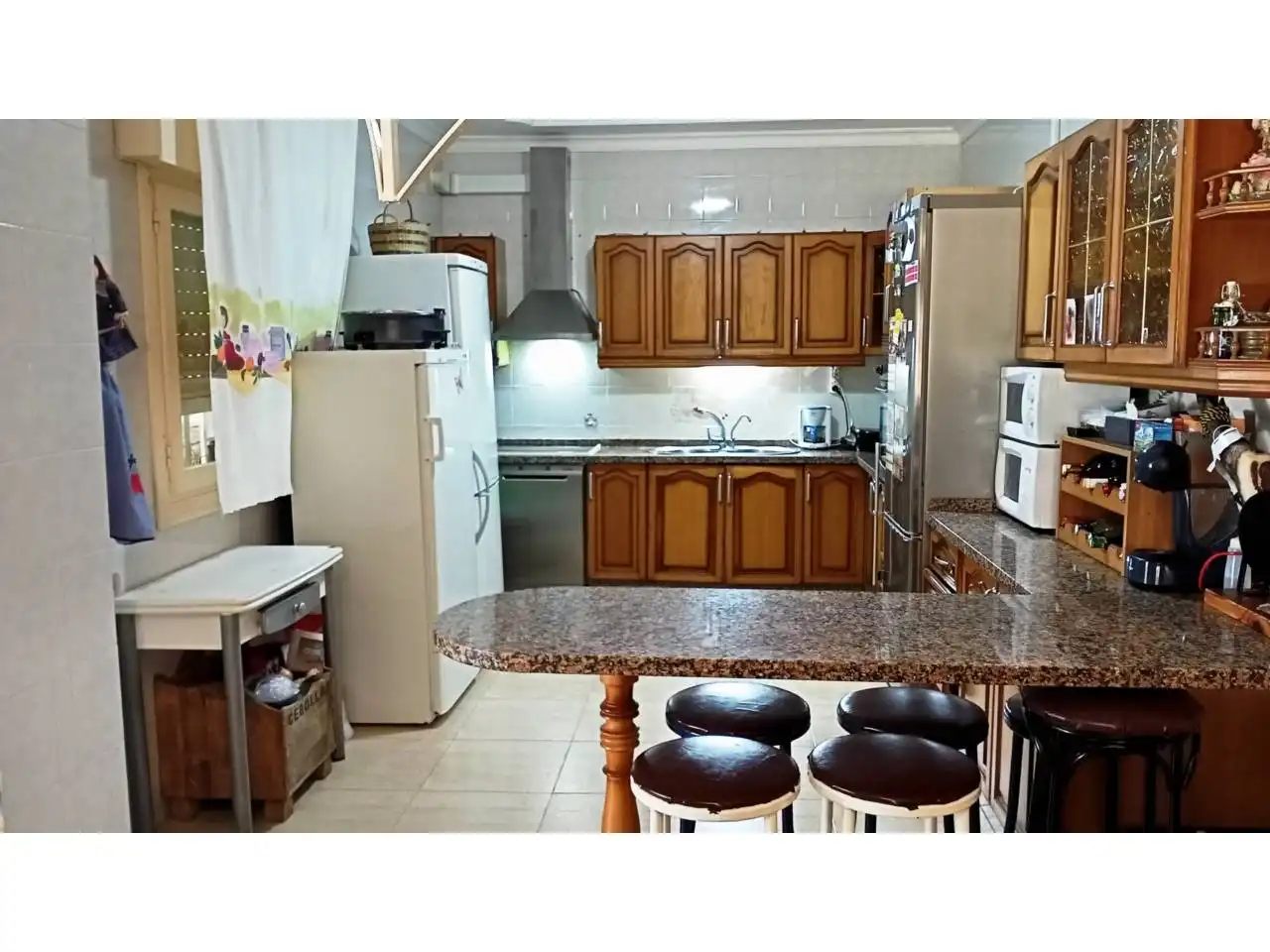 Cocina de Casa o chalet en venta en Roquetas de Mar con Aire acondicionado, Calefacción y Jardín privado