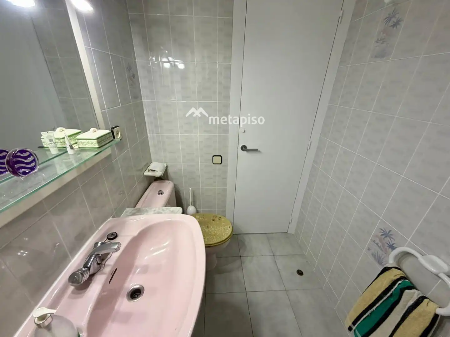 Badezimmer von Dachboden zum Verkauf in El Vendrell mit Klimaanlage, Heizung und Terrasse