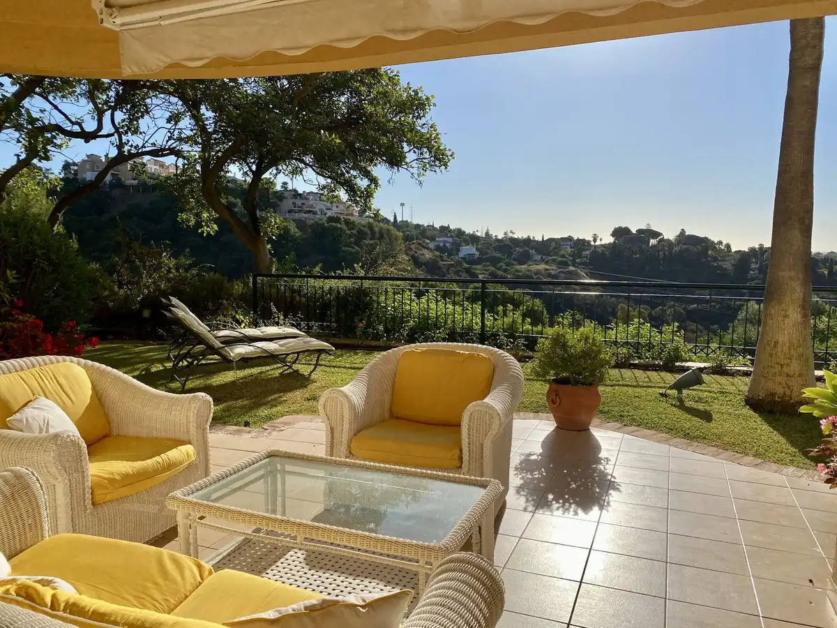 Wohnung mit Aufzug zum Verkauf in Elviria - Cabopino