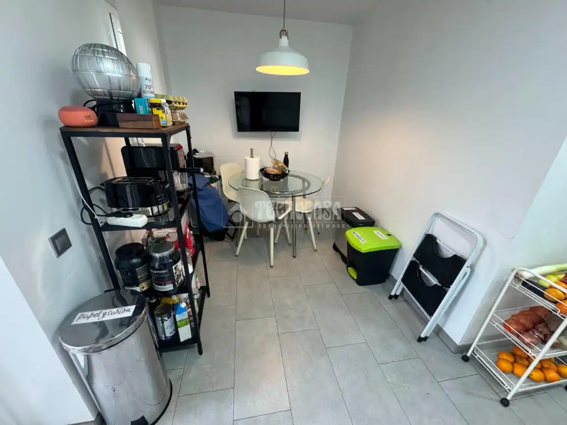 Küche von Wohnung zum Verkauf in Barcelona mit Balkon