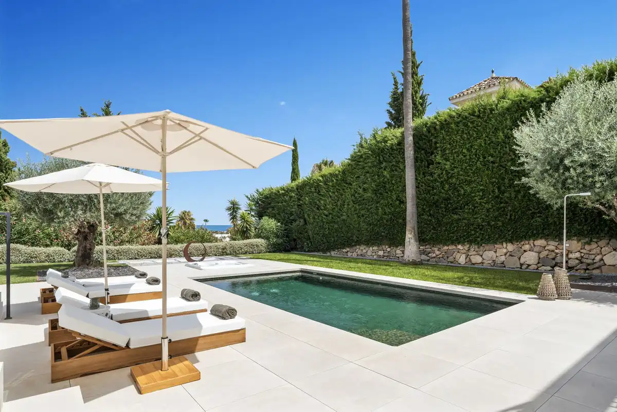 Terrace of Houses for sale in Nueva Andalucía