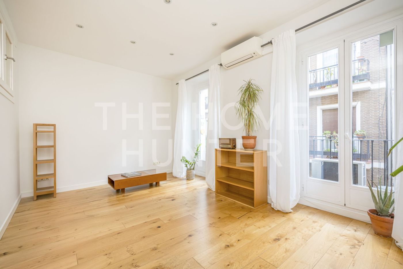 Sala d'estar de Pis de lloguer en  Madrid Capital amb Aire condicionat, Calefacció i Balcó