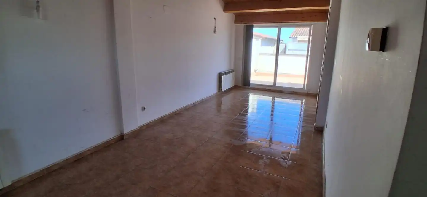 Duplex in vendita a calle Escoles, imagen 4