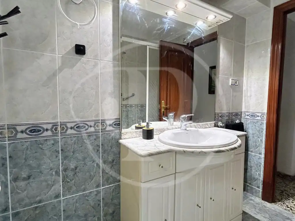 Badezimmer von Wohnungen zum Verkauf in Xirivella mit Klimaanlage und Balkon