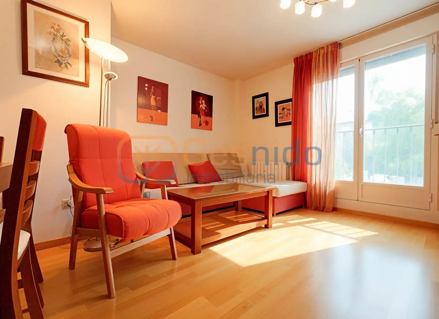 Sala de estar de Piso en venta en Palazuelos de Eresma con Calefacción, Jardín privado y Parquet