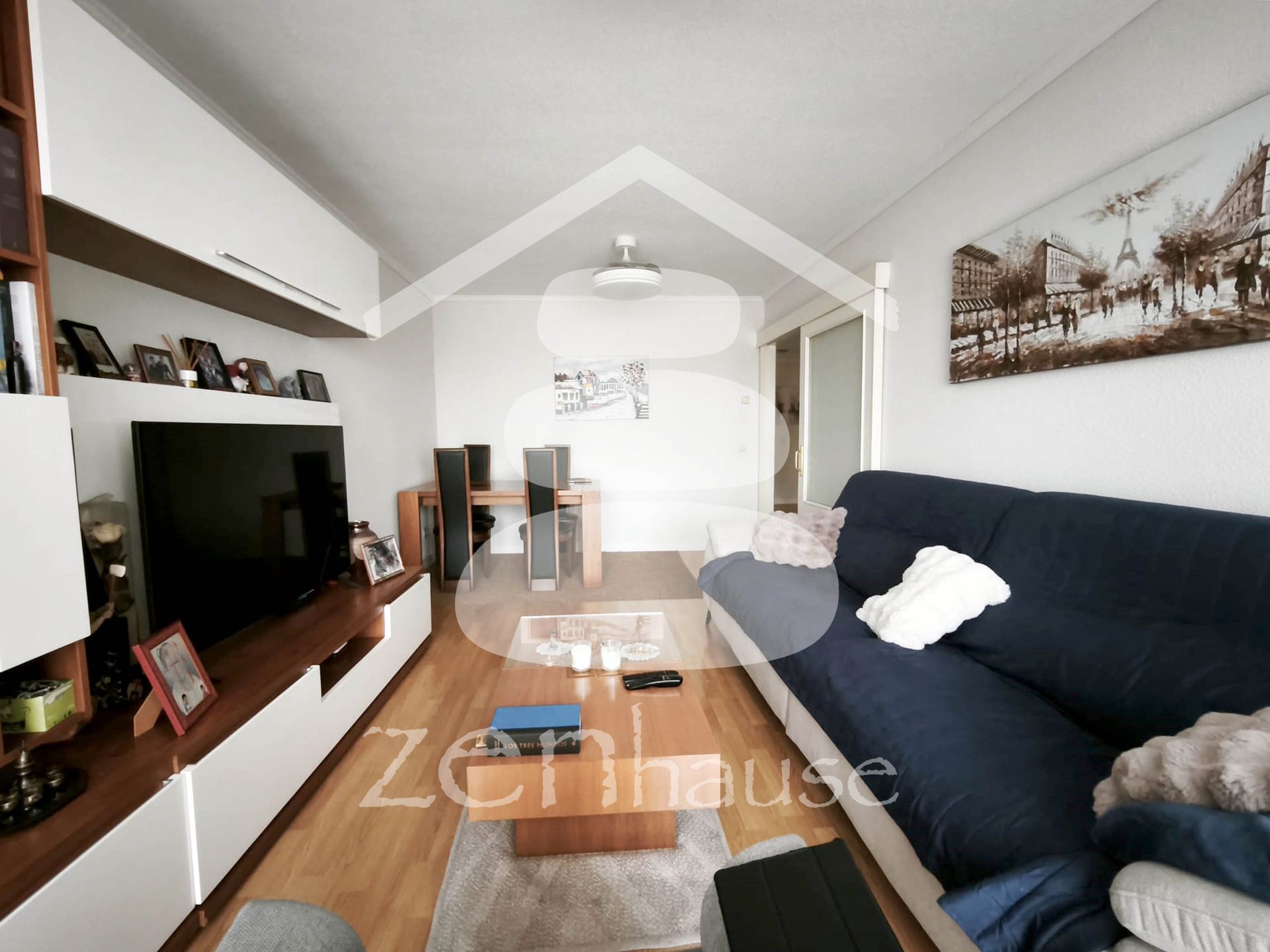 Living room of Flat for sale in  Madrid Capital  with Air Conditioner, Heating and Terrace