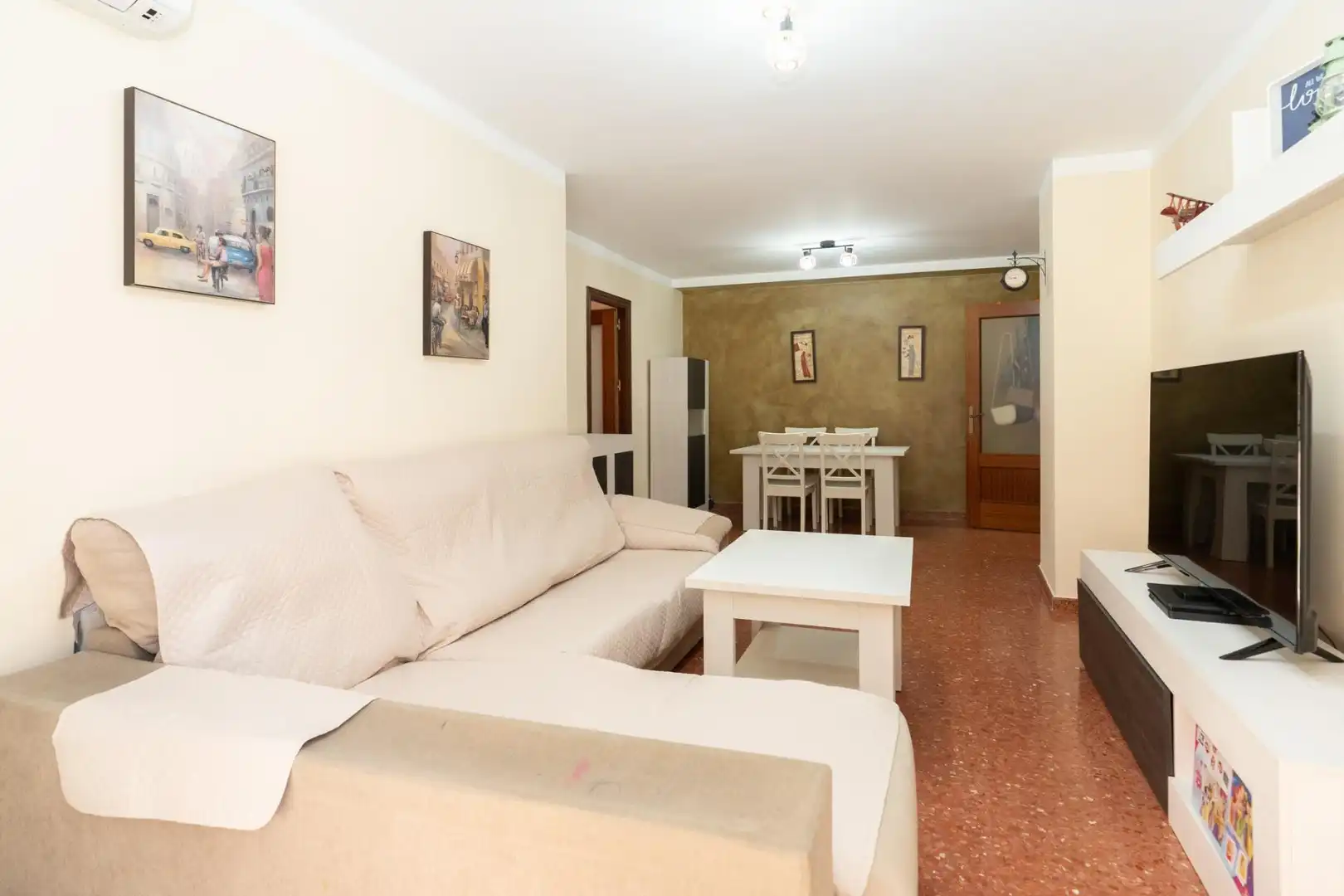 Sala d'estar de Pis en venda en Motril amb Aire condicionat i Balcó