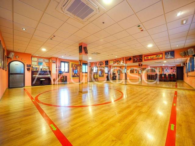 Local comercial en Venta en Avenida Avenida de Denia, 57 en Pla de Bon Repós