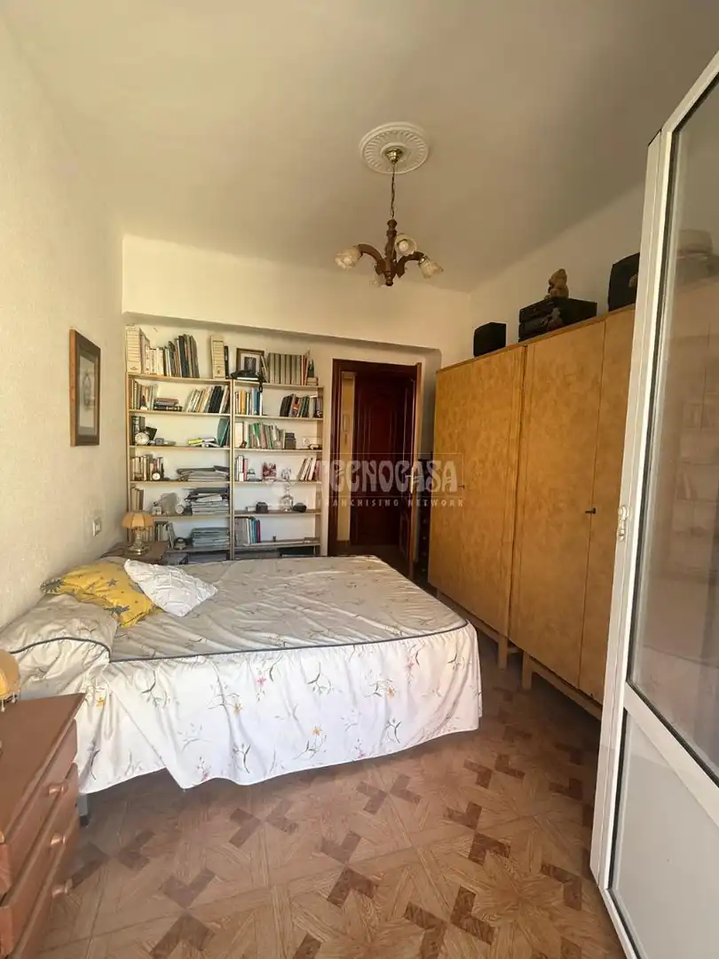 Habitación de Piso en venta en Alicante / Alacant con Balcón