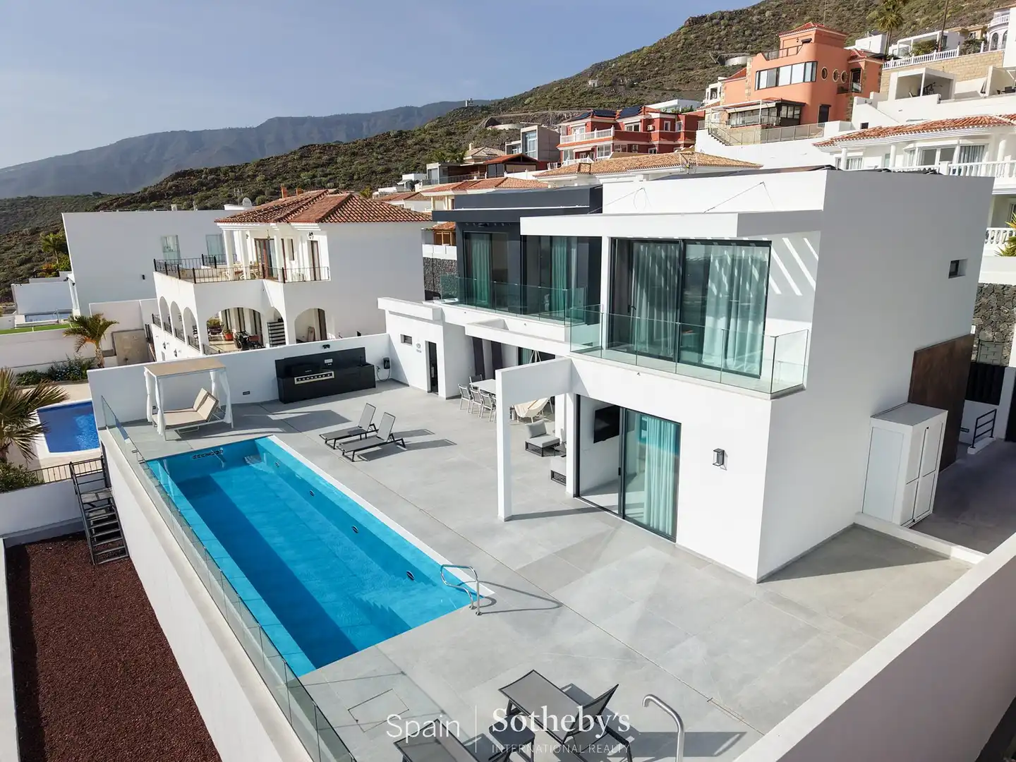 Casa amb piscina en venda a Calle Navarra, imagen 4