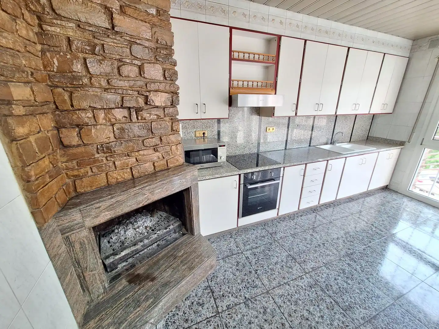 Cocina de Casa o chalet en venta en Vilanova del Camí con Calefacción, Terraza y Balcón