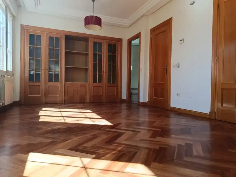 Semi-detached house with pool for sale in Simancas, imagen 46