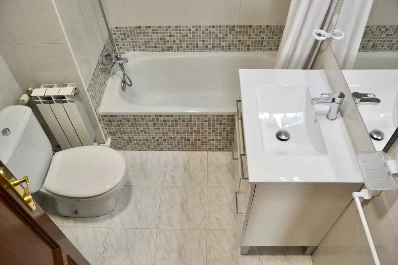 Baño de Piso en venta en  Pamplona / Iruña con Parquet y Trastero