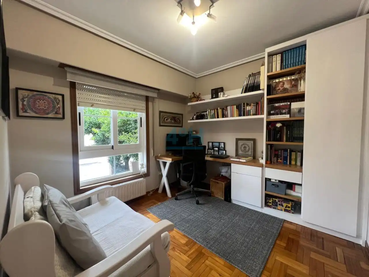 Sala de estar de Casa adosada en venta en Ourense Capital  con Calefacción, Jardín privado y Parquet